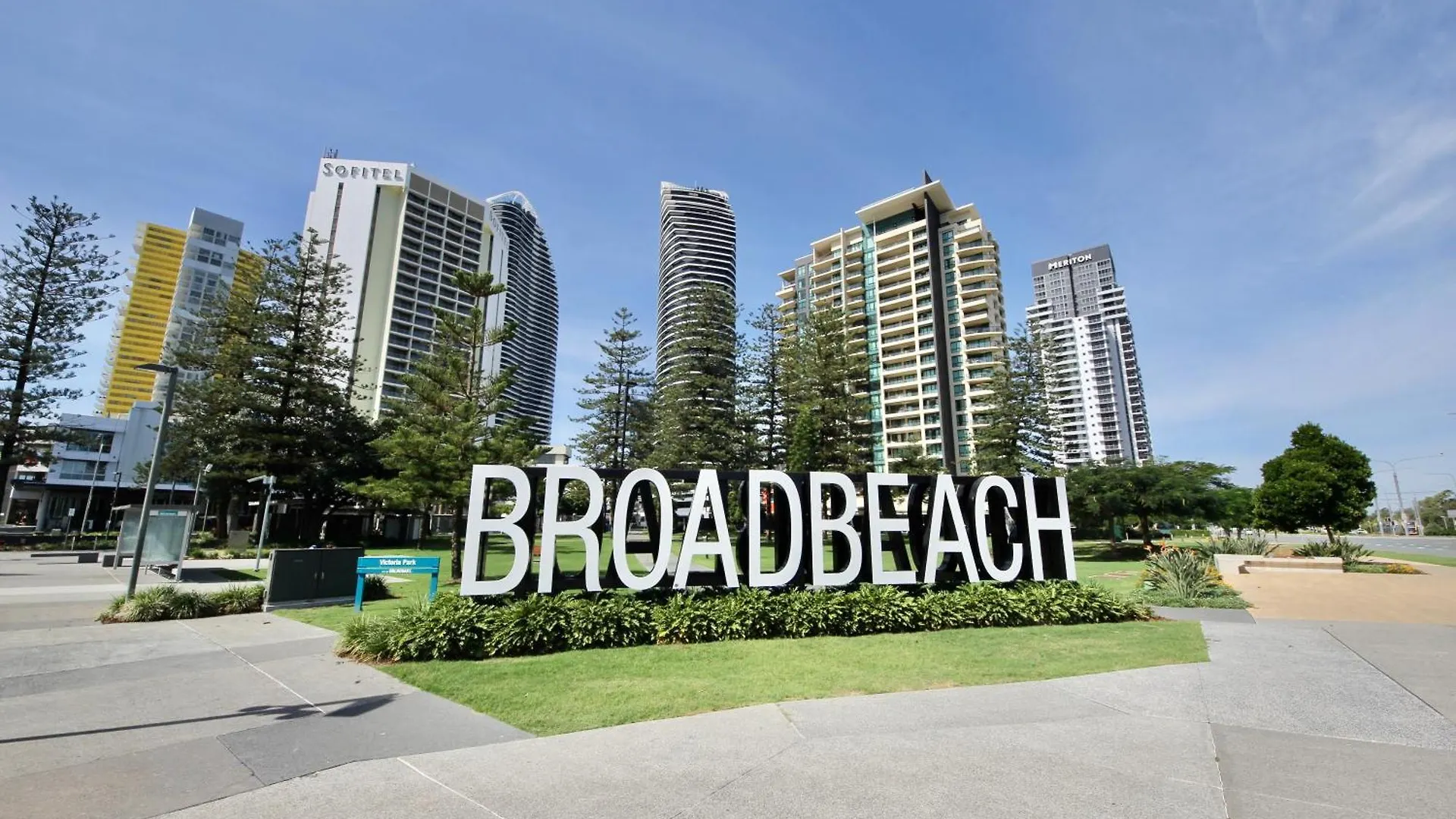 Diamond Beach 100 ゴールドコースト